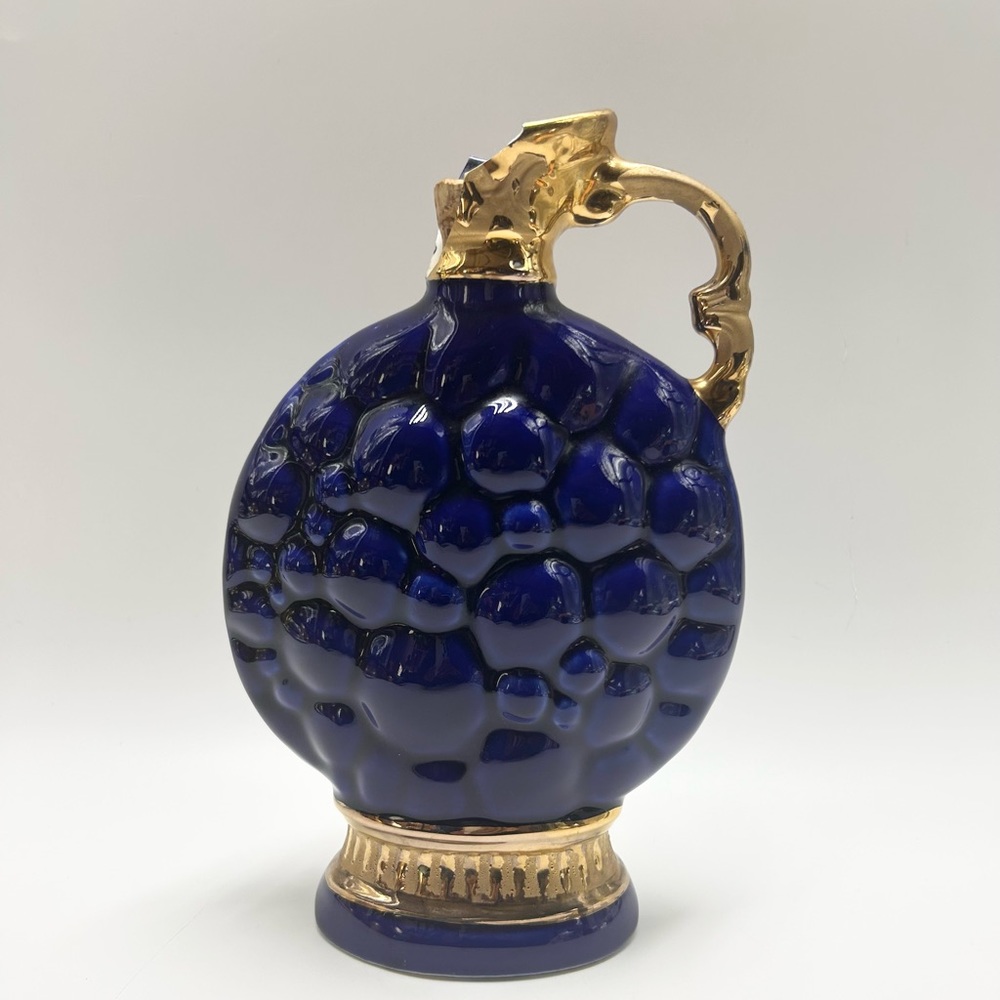 🔵⚜️🔵⚜️James B Beam - Vintage (1969) Whiskey Decanter.